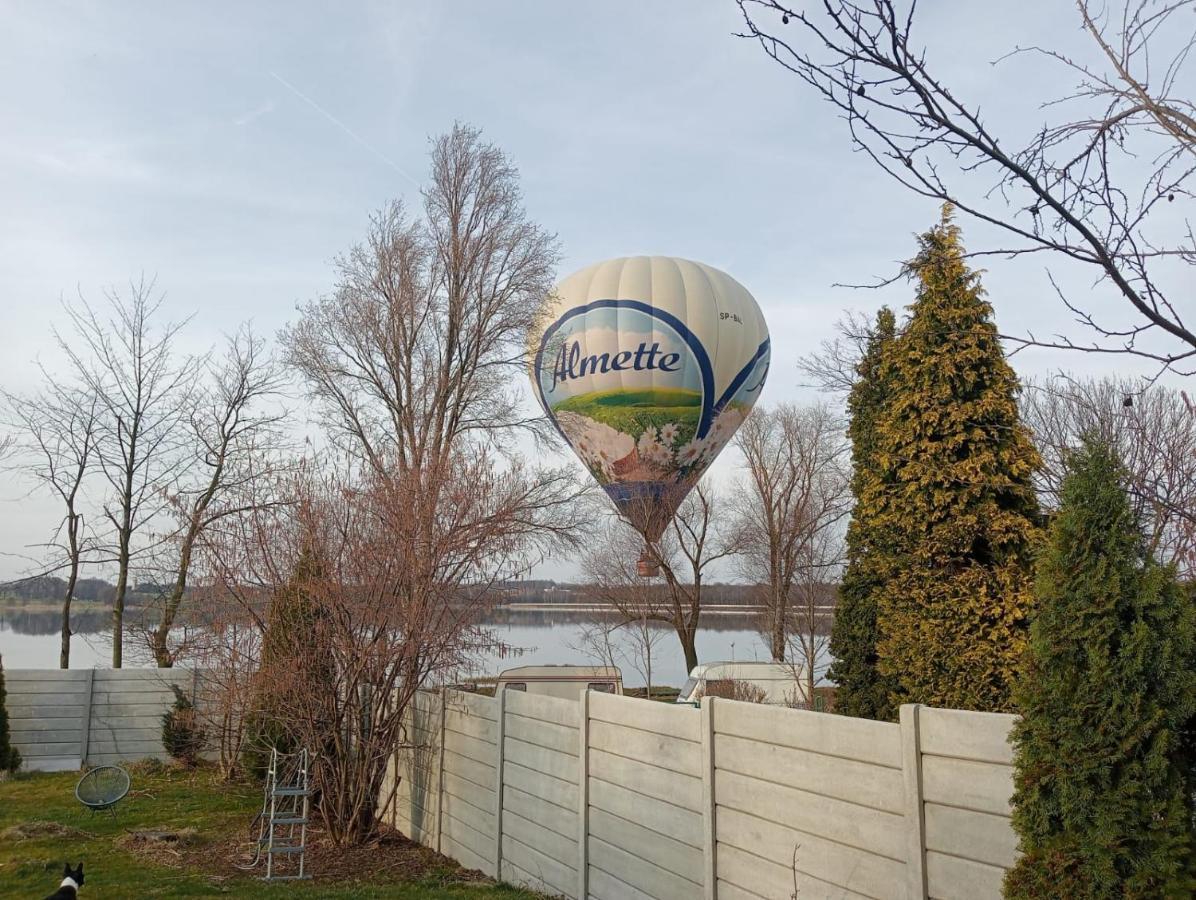 Dom Z Ogrodem Villa Laka  Kültér fotó